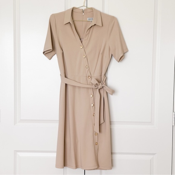 Shelby & Palmer Dresses & Skirts - Shelby & Palmer Tan Buttoned Tie Front Midi Dress